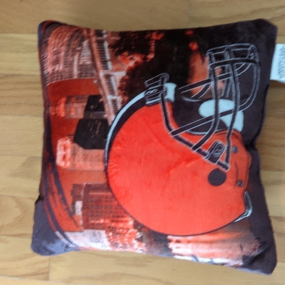 Northwest NFL Cleveland Browns Plush Throw Pillow 16.5"x16.5" New - Picture 1 of 6